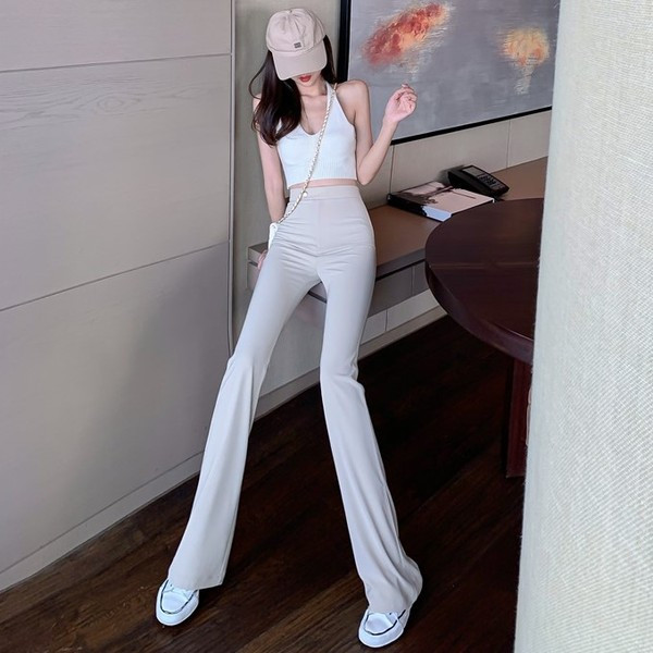 Novi model širokih ženskih hlača sa visokim strukom