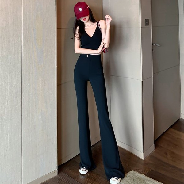 Novi model širokih ženskih hlača sa visokim strukom