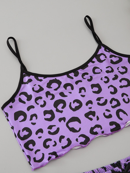 Ženska pidžama iz dva dijela sa životinjskim uzorkom u ljubičastoj boji