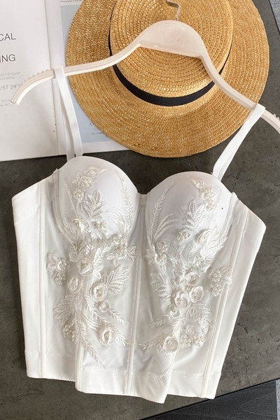 Peenikeste rihmadega valge naiste retro rinnakorv