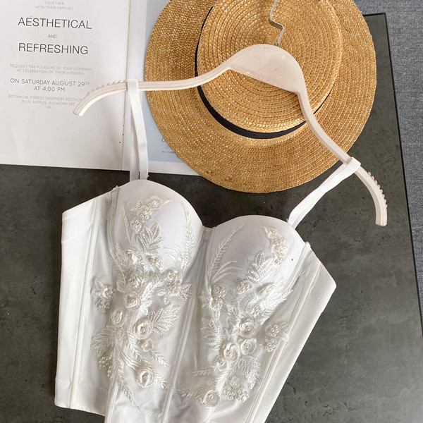 Peenikeste rihmadega valge naiste retro rinnakorv