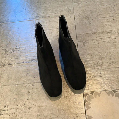 Γυναικείες μπότες casual με πάχος 4 cm - μαύρο χρώμα