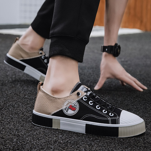 Moodsad lameda tallaga meeste tossud