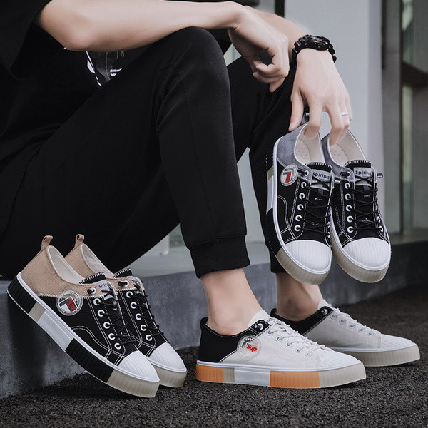 Moodsad lameda tallaga meeste tossud