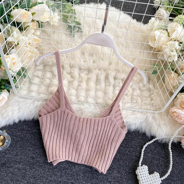 Pleteni ženski kratki top s tankim naramenicama