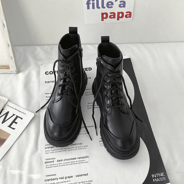 Naiste vabaaja saapad ökonahast luku ja paeltega