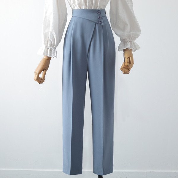 Moodsad kõrge vöökohaga naiste püksid – sirge mudel