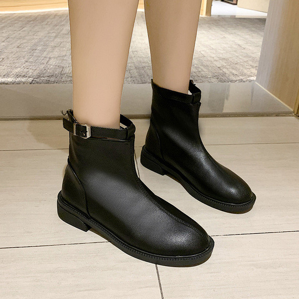 Naiste madala kontsaga teravatipulised nahast saapad