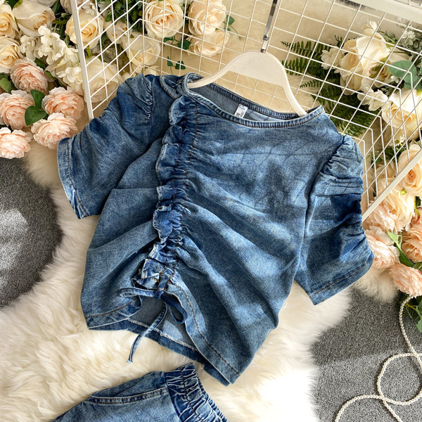 Naiste teksakomplekt lühikeste varrukate ja lühikeste pükstega pluus