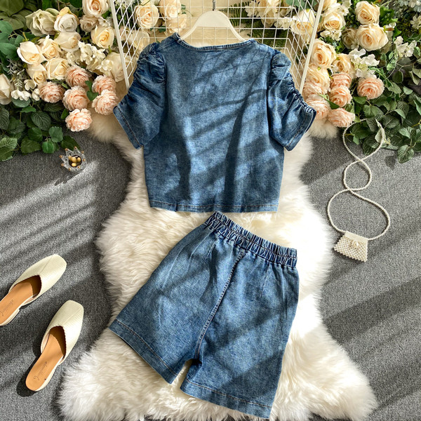 Naiste teksakomplekt lühikeste varrukate ja lühikeste pükstega pluus