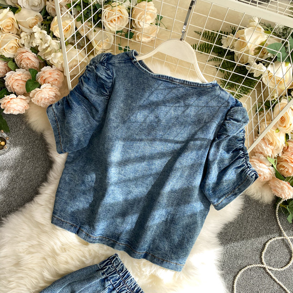 Naiste teksakomplekt lühikeste varrukate ja lühikeste pükstega pluus