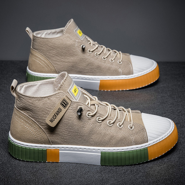 Lameda talla ja paeltega hingavad meeste tossud