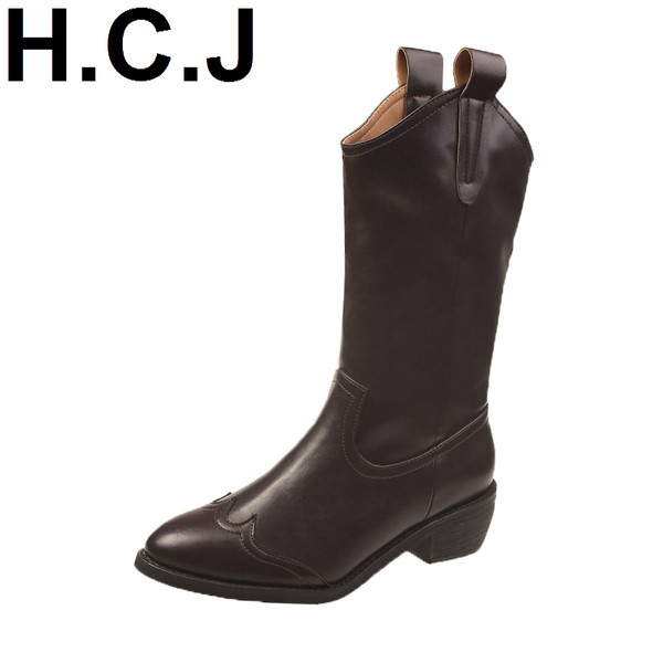 HIT Modern női csizma hegyes modell eco bőrből