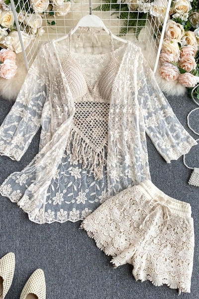 Női csipkekészlet inggel, felsővel és rövidnadrággal