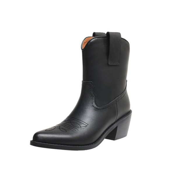 Cowboy csizma új modellje fekete-fehér hímzéssel