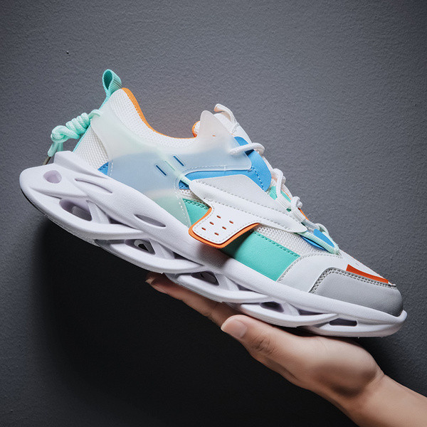 Színes férfi tornacipő durva talppal