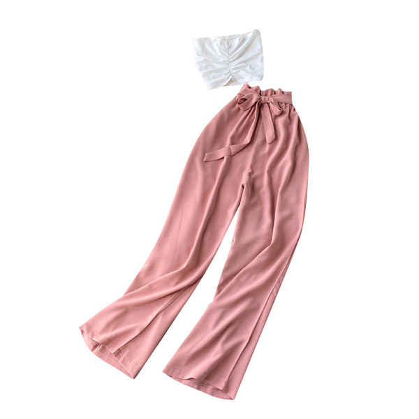 Modern női szett mellesebb és magas derekú nadrágból