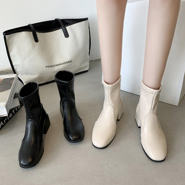 Stílusos női csizma eco bőrből 5,5 cm-es sarokkal