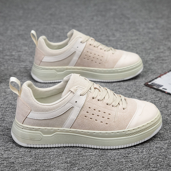 Lapos talpú és fűzős férfi tornacipő új modellje