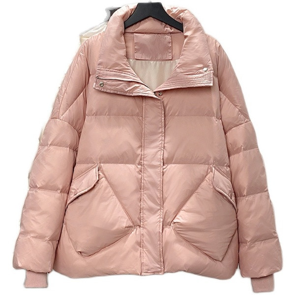 Ženska zimska jakna s visokim ovratnikom i džepovima