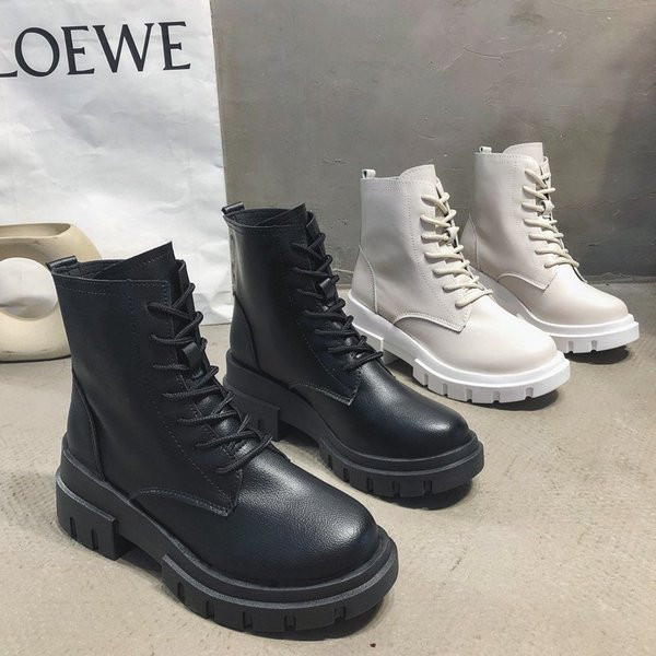 Női bőrcsizma klasszikus modell