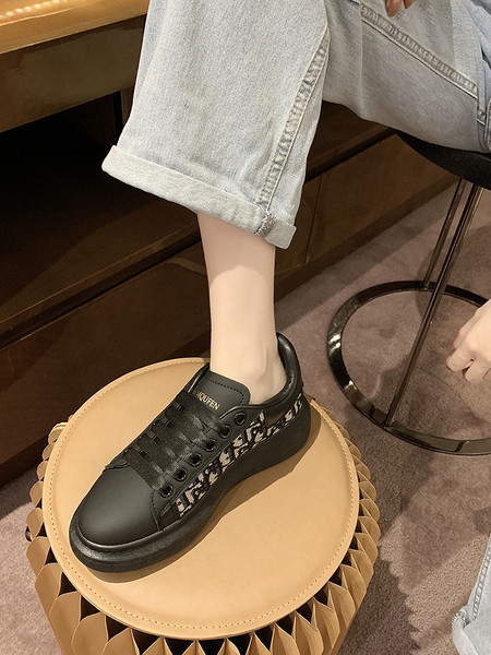 Öko bőrből készült női tornacipő új modellje