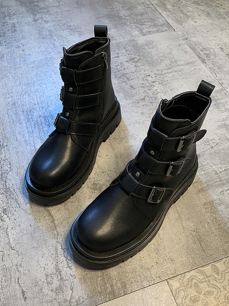 Eko bőrből készült stílusos női csizma magas talppal és fém csatokkal