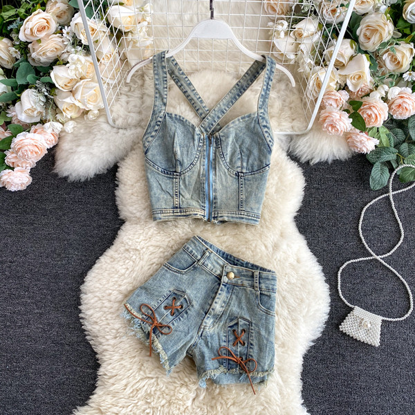 Női farmer felső cipzárral és megkötős nadrággal