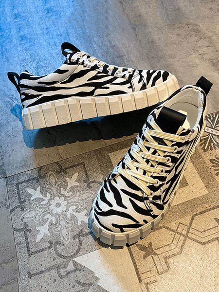 Női alkalmi tornacipő fűzővel és magas talppal