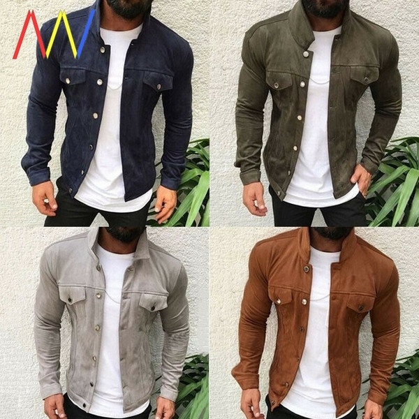 Férfi kabát gombokkal ellátott modell