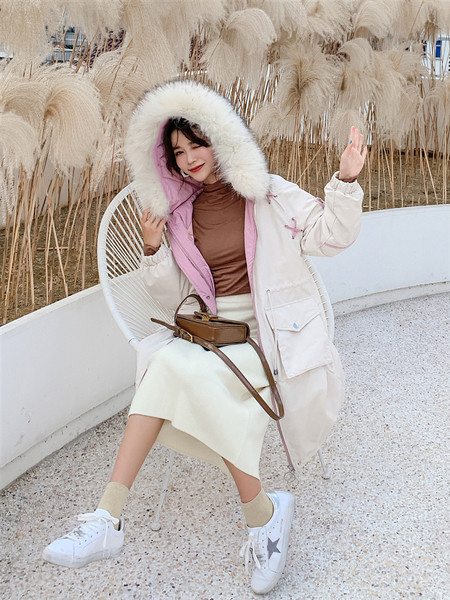 ÚJ modell női hosszú téli kabát kapucnival és pehellyel