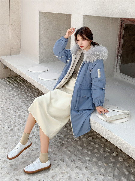 ÚJ modell női hosszú téli kabát kapucnival és pehellyel