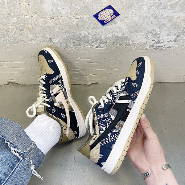 Textilből készült, fűzős férfi tornacipő új modellje