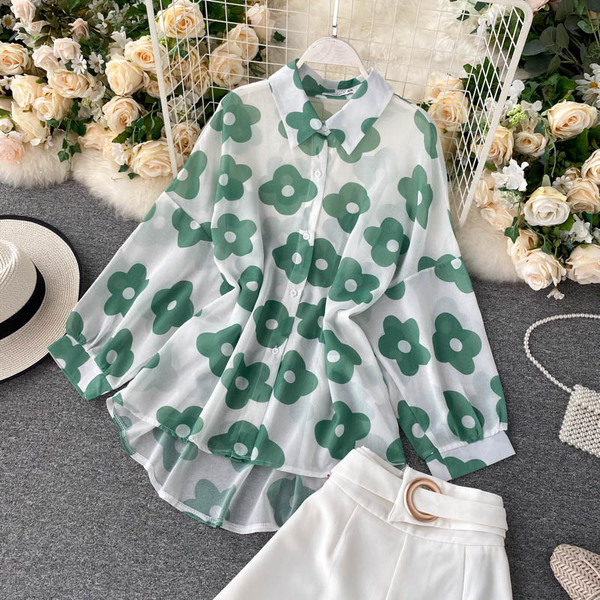 Női ing és nadrág szett magas derékkal és övvel