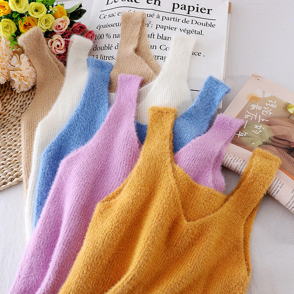 Új modell kötött női felső, széles pántokkal