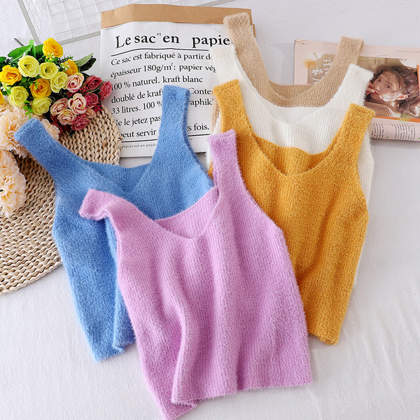 Új modell kötött női felső, széles pántokkal