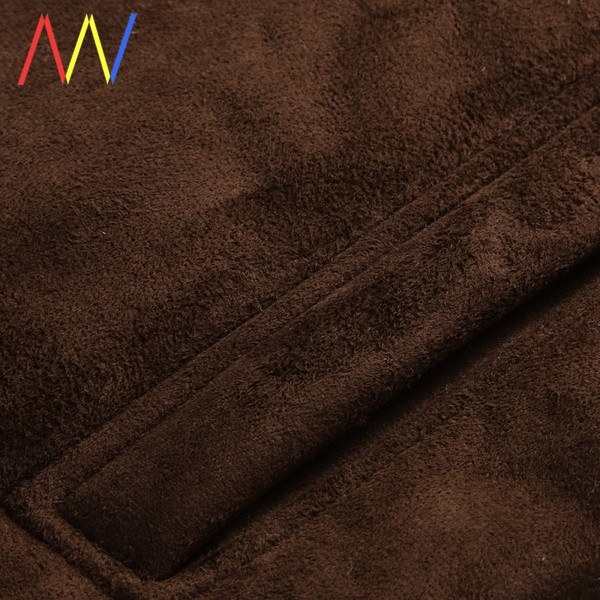 Téli hosszú, gombos férfi pehelykabát