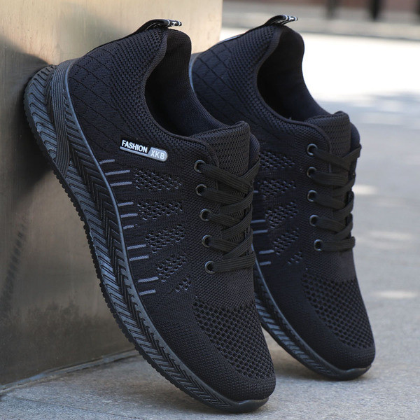 Új, lapos talpú férfi sportcipők - többféle modell