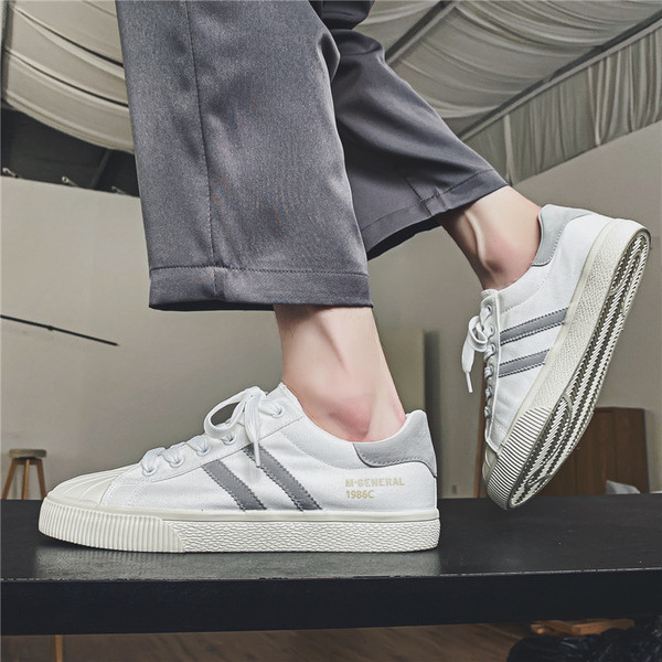 Eco velúrból készült, laza talpú férfi hétköznapi tornacipő