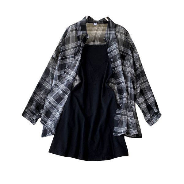 Női ruha és kockás ing szett