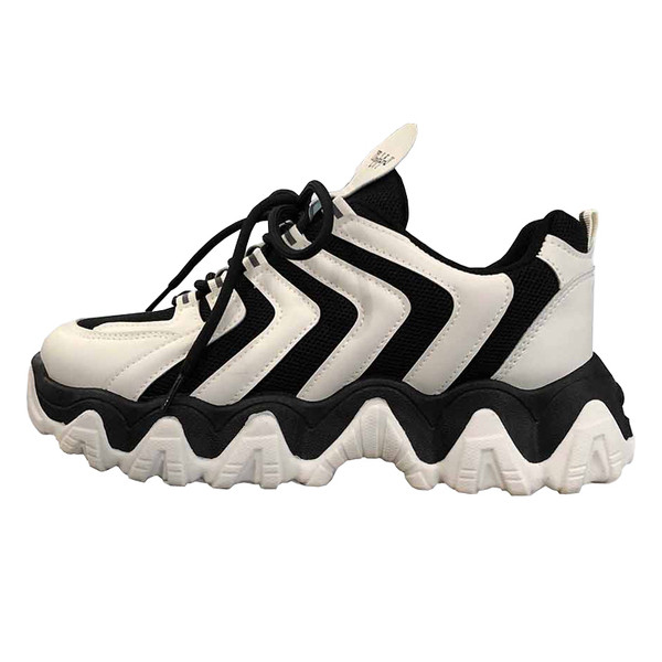 Férfi tornacipő új modellje - fűzővel és durva talppal