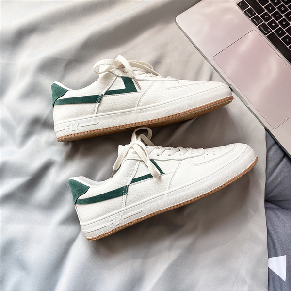 Férfi műbőr tornacipő fűzővel