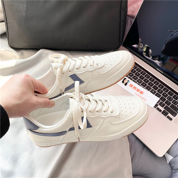 Férfi műbőr tornacipő fűzővel