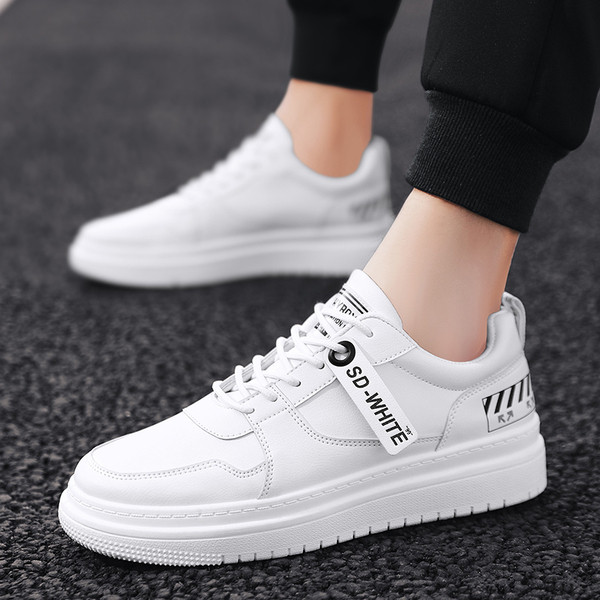 Eko bőrből készült őszi férfi tornacipő lapos talppal és fűzővel