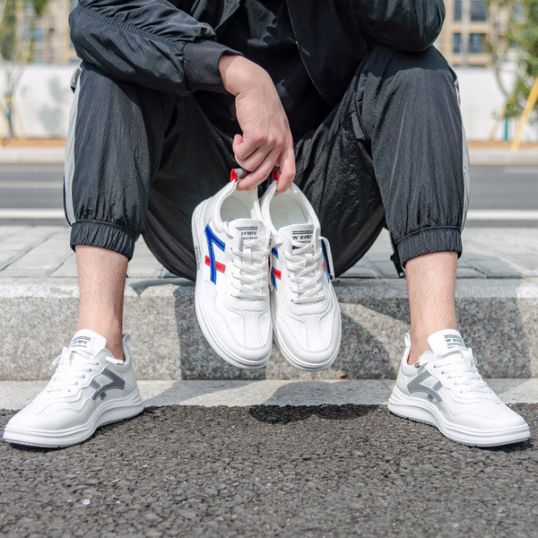 Alkalmi tornacipő fűzővel