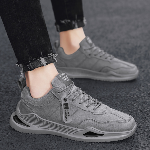 Uus mudel paeltega meeste tossud