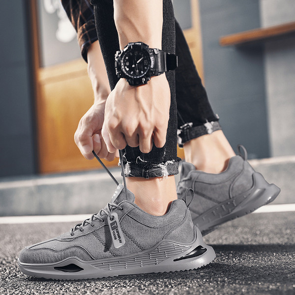 Uus mudel paeltega meeste tossud