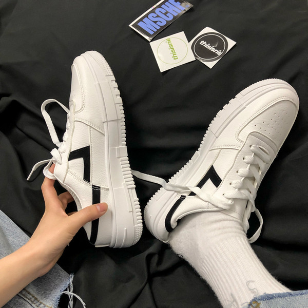 Öko bőrből készült férfi tornacipő - két modell