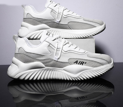 Alkalmi férfi tornacipő felirattal és fűzővel, két modellben