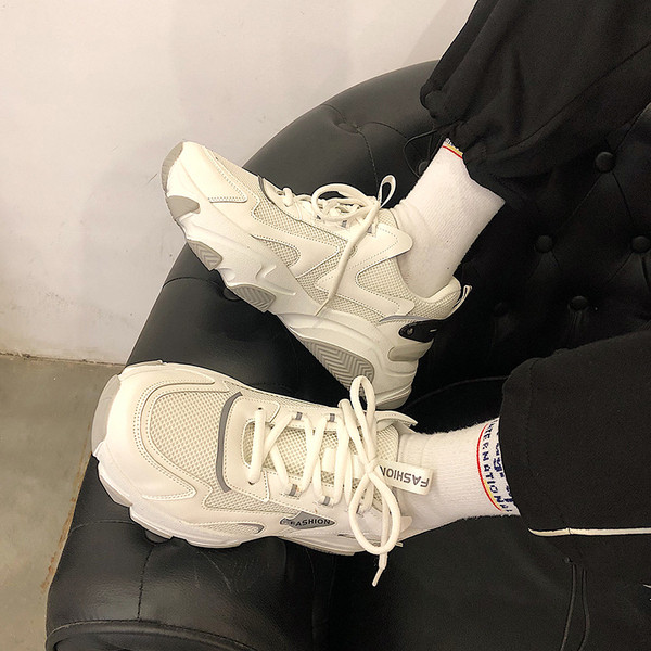 Férfi sportcipő durva talppal, három színben